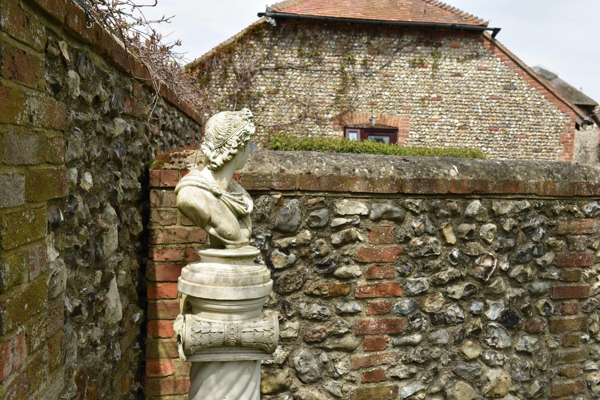 Old Selden Farm B&B Clapham  Eksteriør bilde